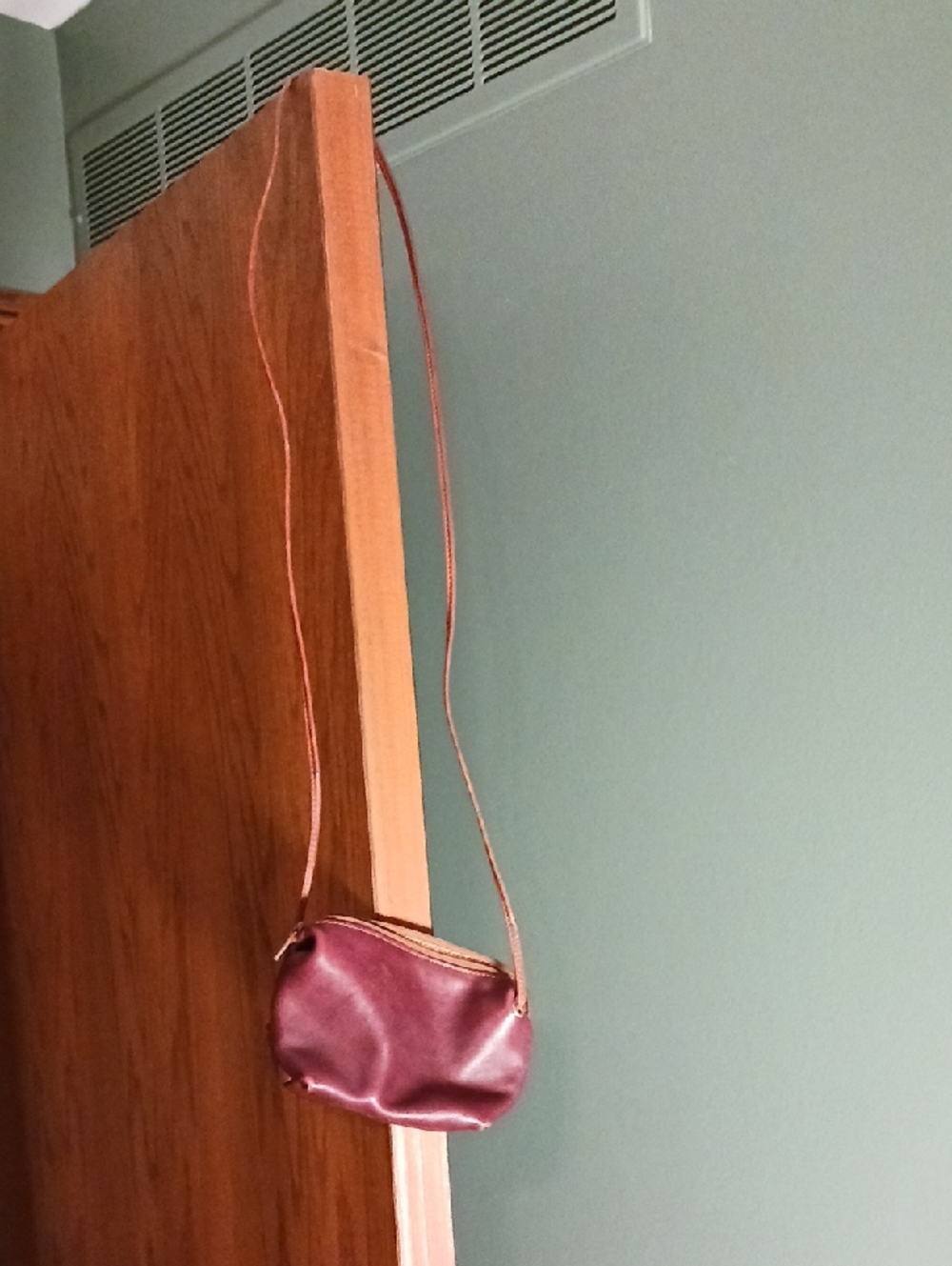 Small Duel Color Leather Bag